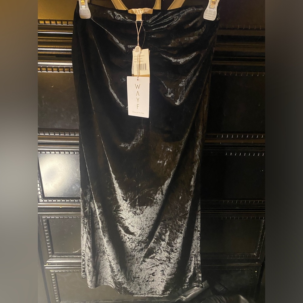 WAYF Black Velvet Maxi Skirt XS